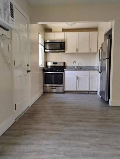 Main picture of 3728 Lily St