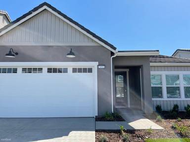 Main picture of 2053 N Hughes Ave