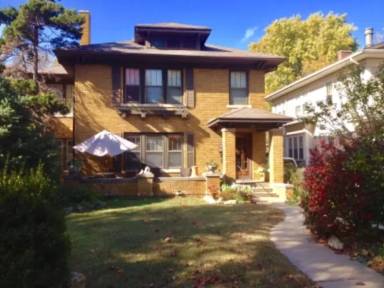 Main picture of 155 S Fountain St