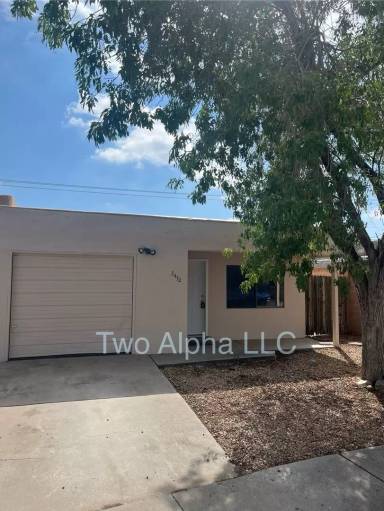 Main picture of 3432 Alpha Ct NW