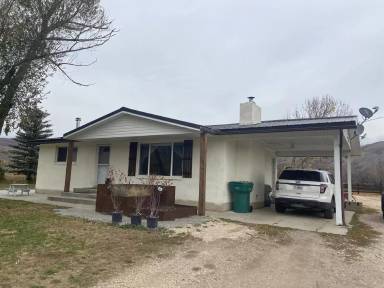 Main picture of 5810 N Fork Rd