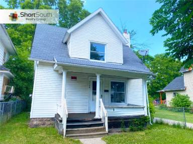 Main picture of 1124 W Allegan St
