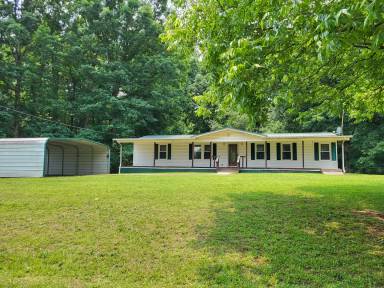 Main picture of 3721 Walker Rd