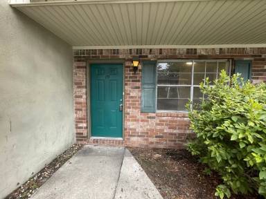 Main picture of 215 Darsey Rd