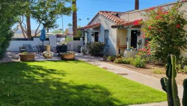 Main picture of 1118 W McDowell Rd