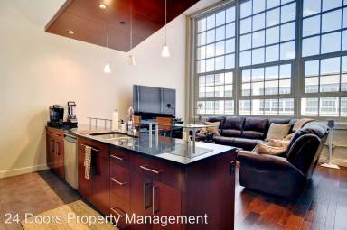 Main picture of Montgomery Plaza