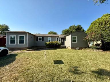 Main picture of 1617 Meadowbrook Dr