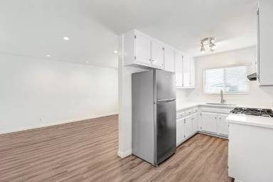 Main picture of 422 Hill St