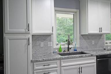 Main picture of 4136 Kings Dr