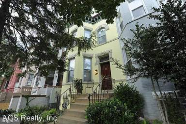 Main picture of 2027 13th St NW