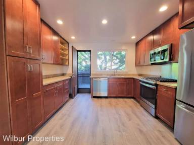 Main picture of 416 Fulton St