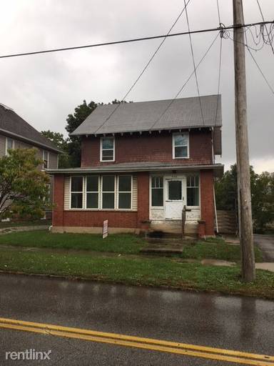 Main picture of 520 W Main St
