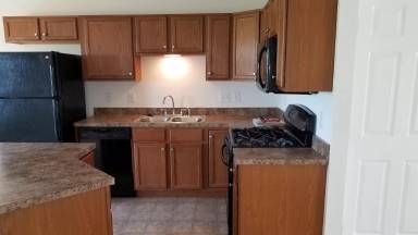 Main picture of 123 E Main St