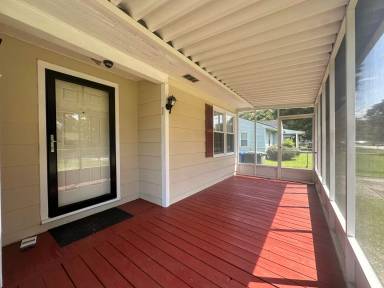 Main picture of 5212 Spruce Dr