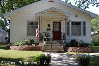 Main picture of 620 Blunt St
