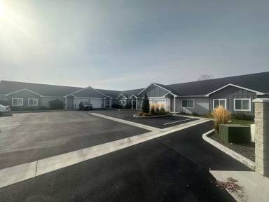Main picture of 2033 E Quail Run Rd