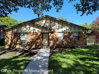 Main picture of 2626 Dove Meadow Dr