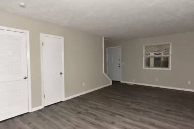 Main picture of 4750 Merrifield Pl