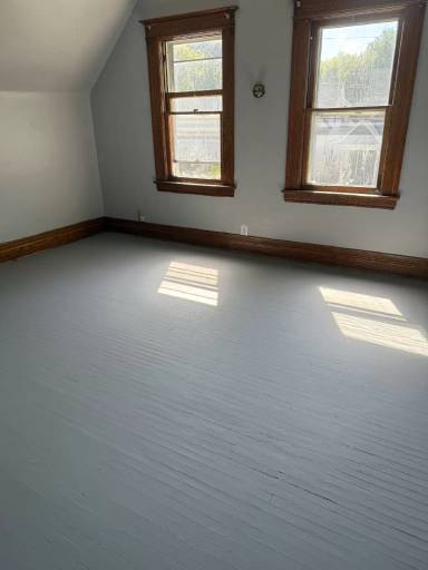 Main picture of 452 Bernard St