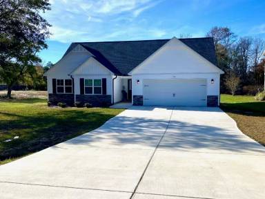 Main picture of 352 Chadwick Acres Rd