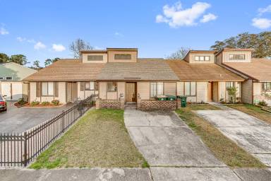 Main picture of 2457 Seabury Pl N