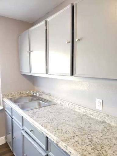 Main picture of 7004 Capitol St