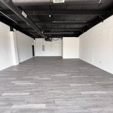 Main picture of 6820 N Main St