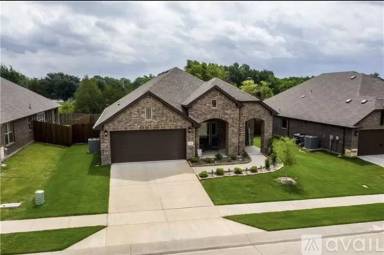 Main picture of 652 Cottage Pl