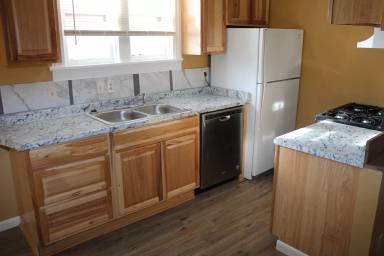 Main picture of 412 Walnut St