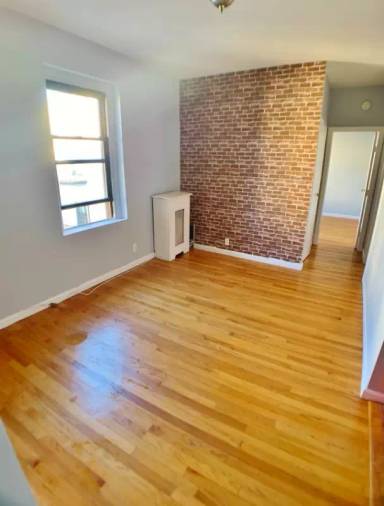 Main picture of 2168 35th St