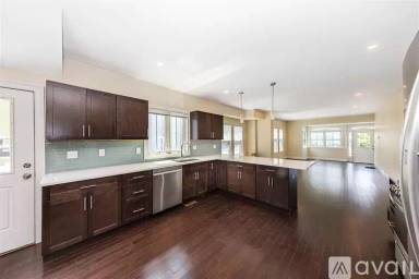 Main picture of 120 Jerome St