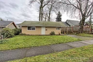 Main picture of 9534 N Polk Ave