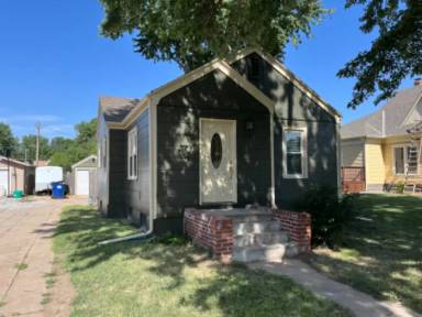 Main picture of 225 N 4th St