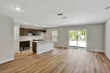 Main picture of 9475 Valerie St