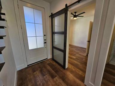 Main picture of 2374 Southwood Dr