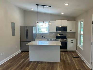 Main picture of 1211 Rogers Dr