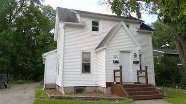 Main picture of 915 7th Ave S