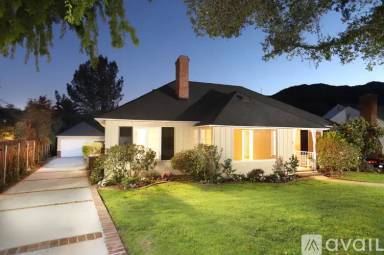 Main picture of 1223 Oak Circle Dr