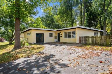 Main picture of 8410 Madeline Dr