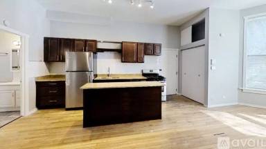 Main picture of 650 W Briar Pl