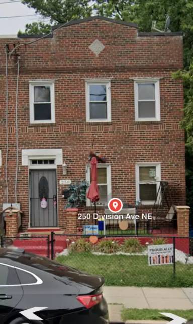 Main picture of 250 Division Ave NE