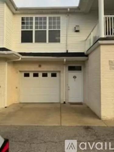 Main picture of 229 Adams Pointe Blvd