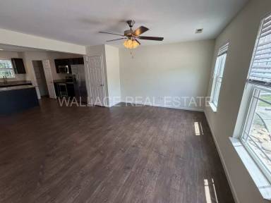 Main picture of 812 Bob Kirby Rd
