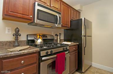 Main picture of 9 Parkway