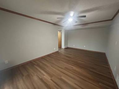 Main picture of 3403 NW Duncan Rd
