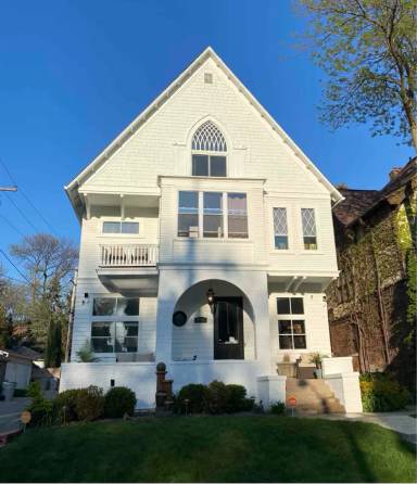 Main picture of 2754 N Stowell Ave