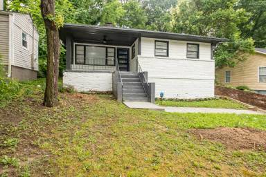 Main picture of 1452 Eason St NW