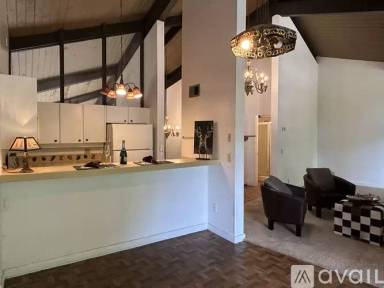 Main picture of 872 Sierra Vista Dr