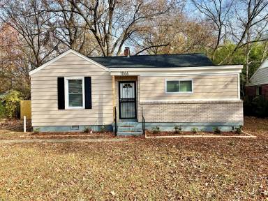Main picture of 1066 McEvers Rd