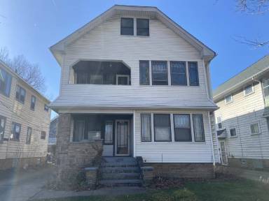 Main picture of 1208 E 176th St